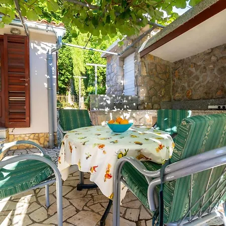 Puskar Apartmán Njivice