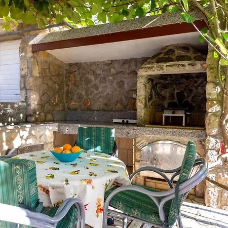 Puskar Apartmán Njivice